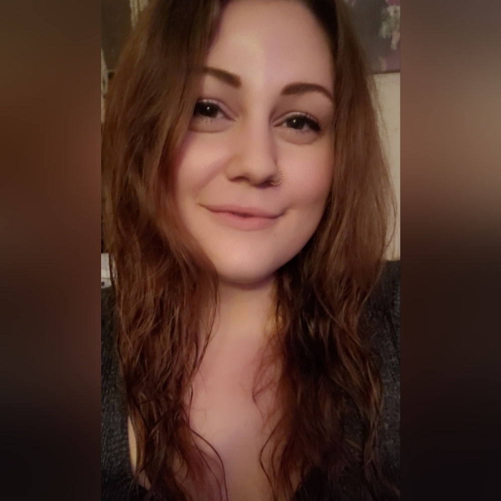 Meet your Posher, Alli